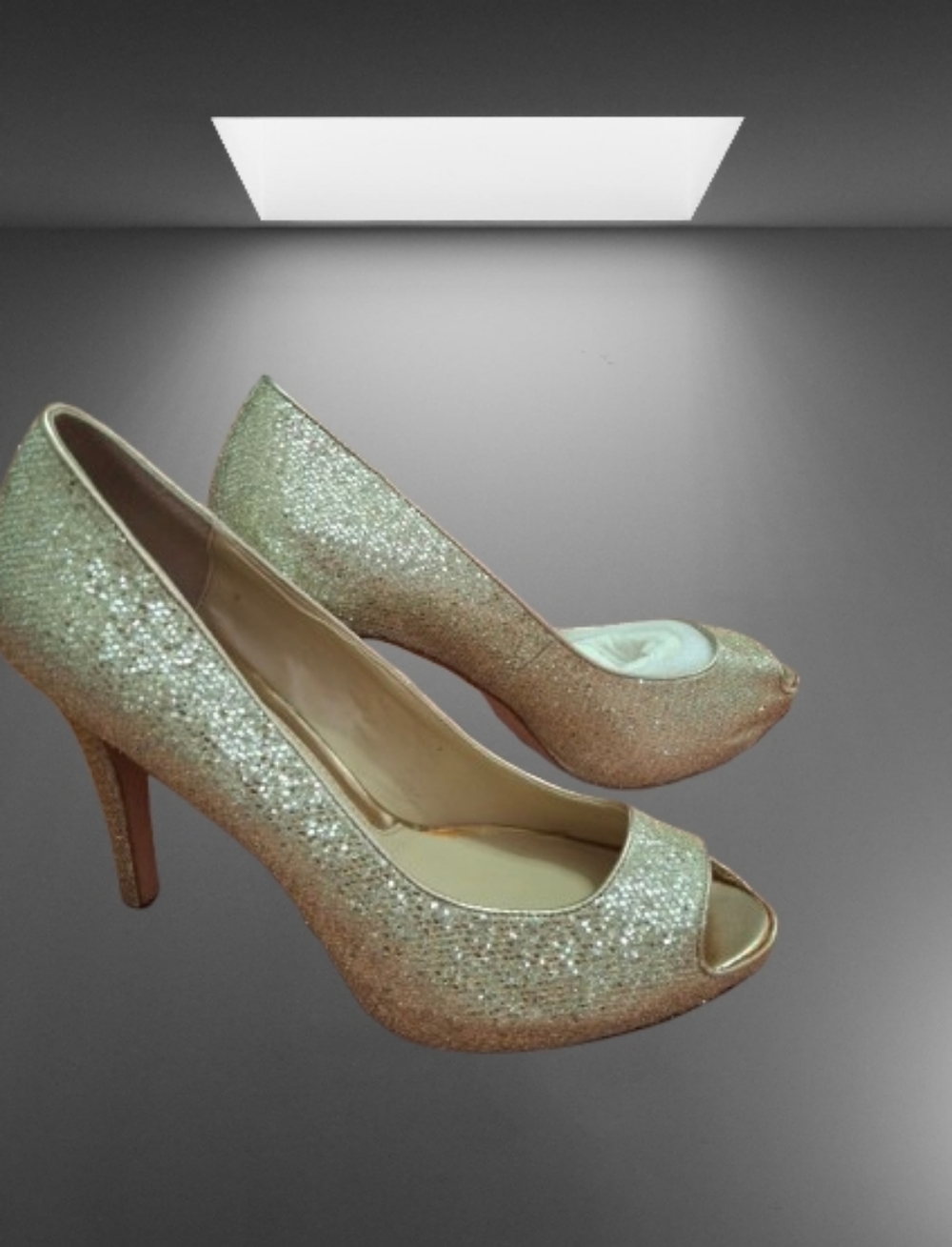 White House Black Market Glitter Heels Peep Toe Gold Sparkle Size 8.5 NWT